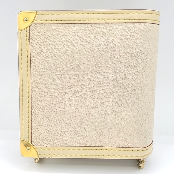 Louis Vuitton - Suhali Leather compact zip wallet - Picture 2 of 16